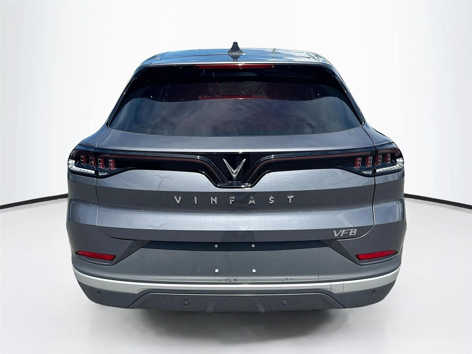 2025 VinFast VF8 - Image 6 of 21