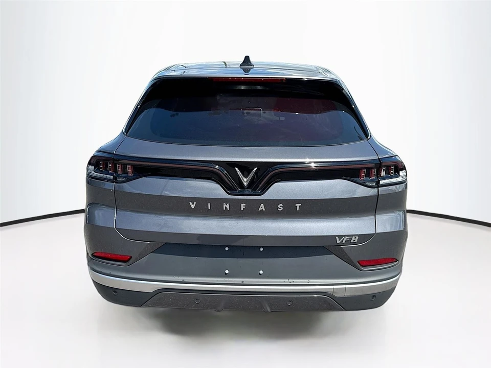 2025 VinFast VF8 - Image 6 of 21