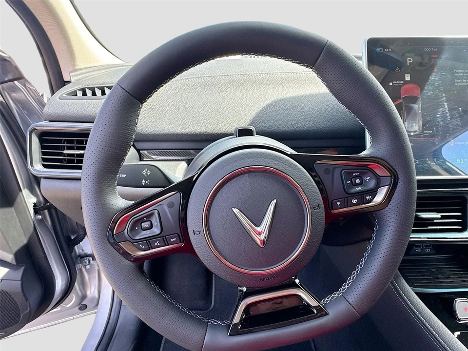 2025 VinFast VF8 - Image 11 of 21