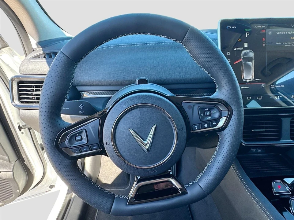 2025 VinFast VF8 - Image 11 of 21