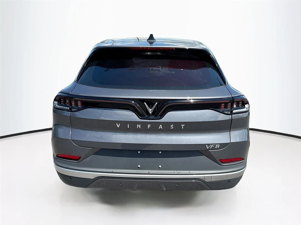 2025 VinFast VF8 - Image 6 of 21