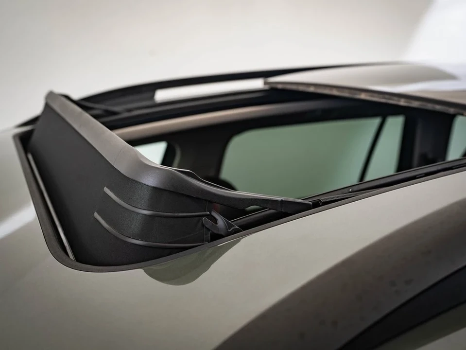 2025 Volkswagen Atlas - Image 14 of 21