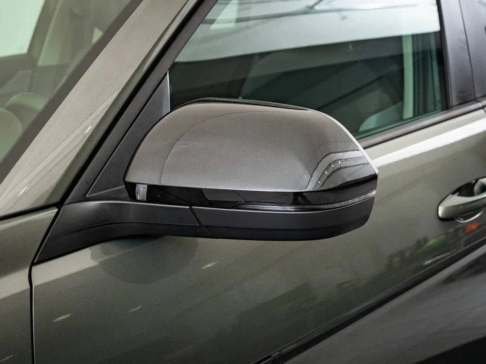 2025 Volkswagen Atlas - Image 16 of 21