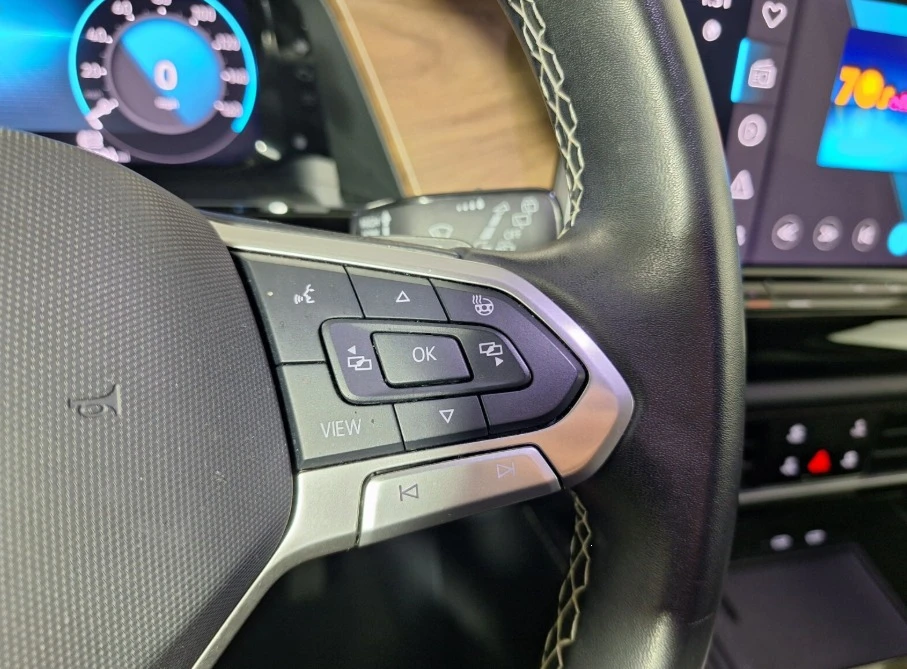 2025 Volkswagen Atlas - Image 9 of 12
