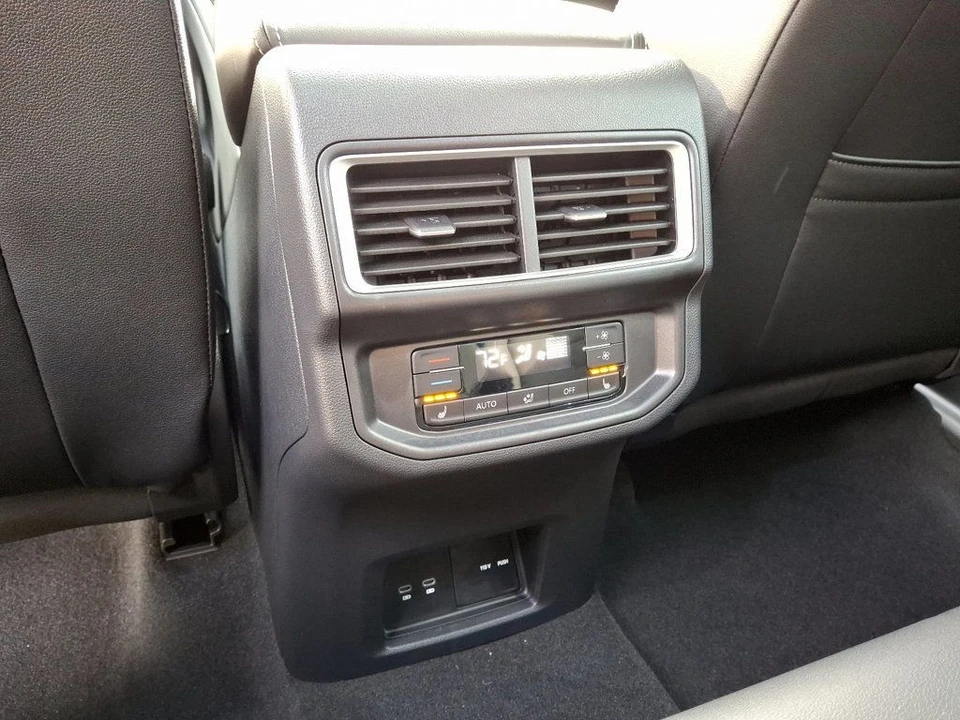 2025 Volkswagen Atlas - Image 12 of 12