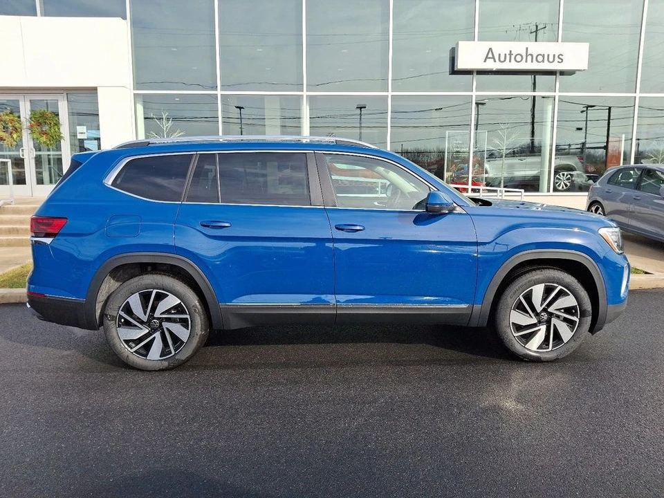 2025 Volkswagen Atlas - Image 8 of 12