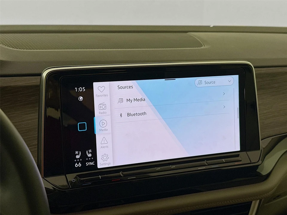 2025 Volkswagen Atlas - Image 10 of 14