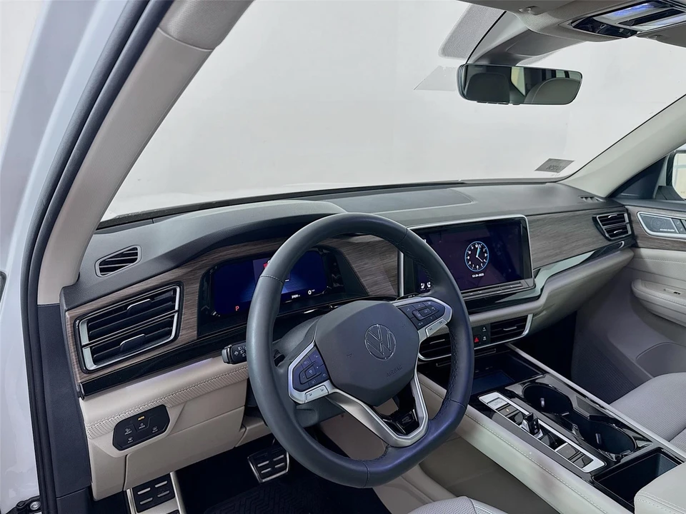 2025 Volkswagen Atlas - Image 6 of 14