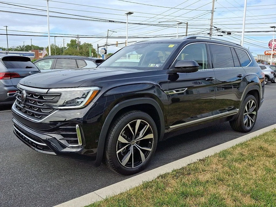 2025 Volkswagen Atlas - Image 3 of 12