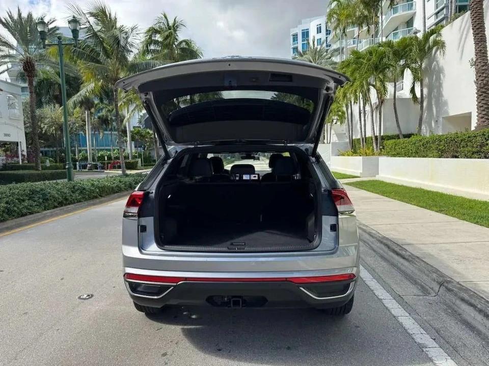 2025 Volkswagen Atlas - Image 11 of 12