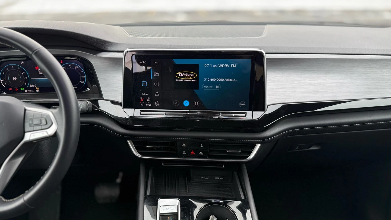 2025 Volkswagen Atlas - Image 17 of 21