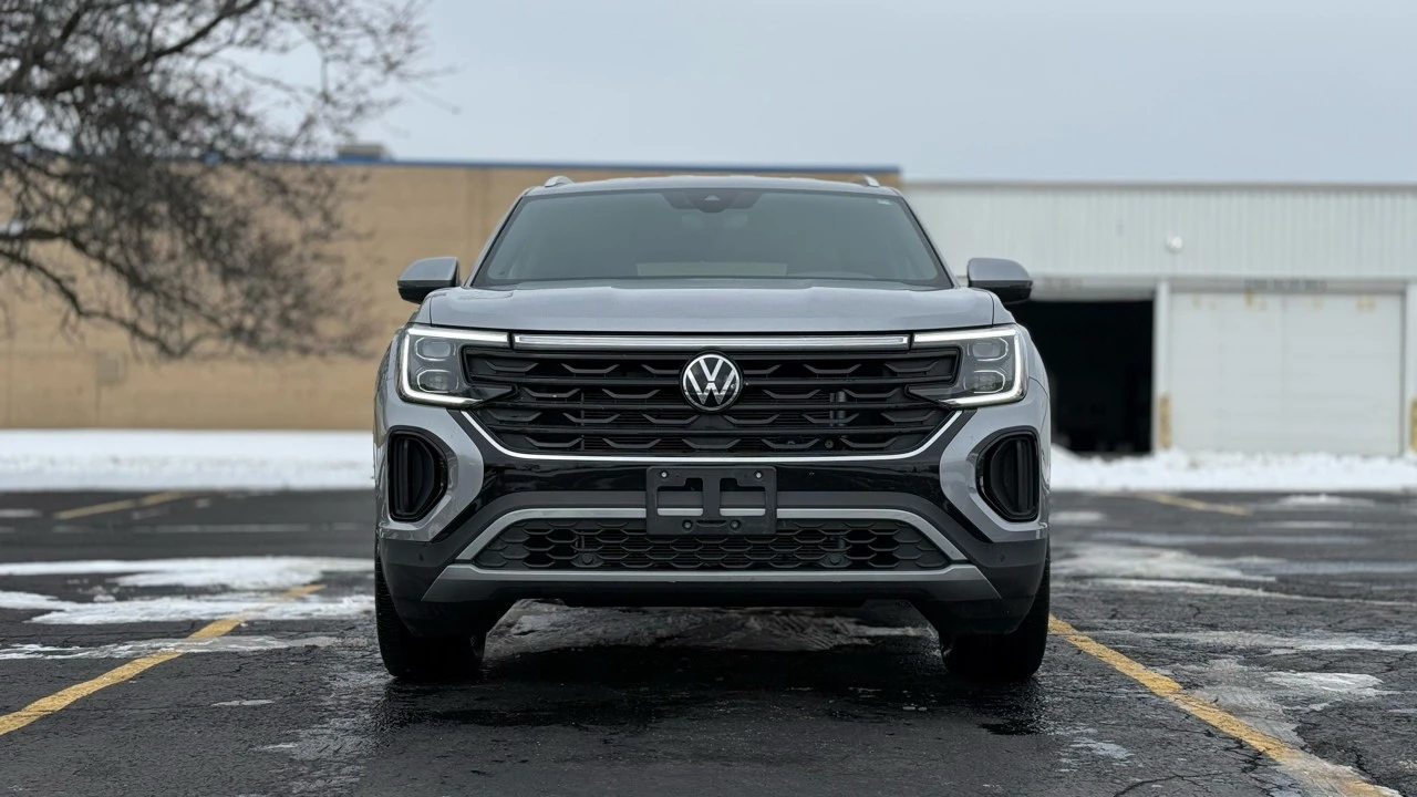 2025 Volkswagen Atlas - Image 2 of 21