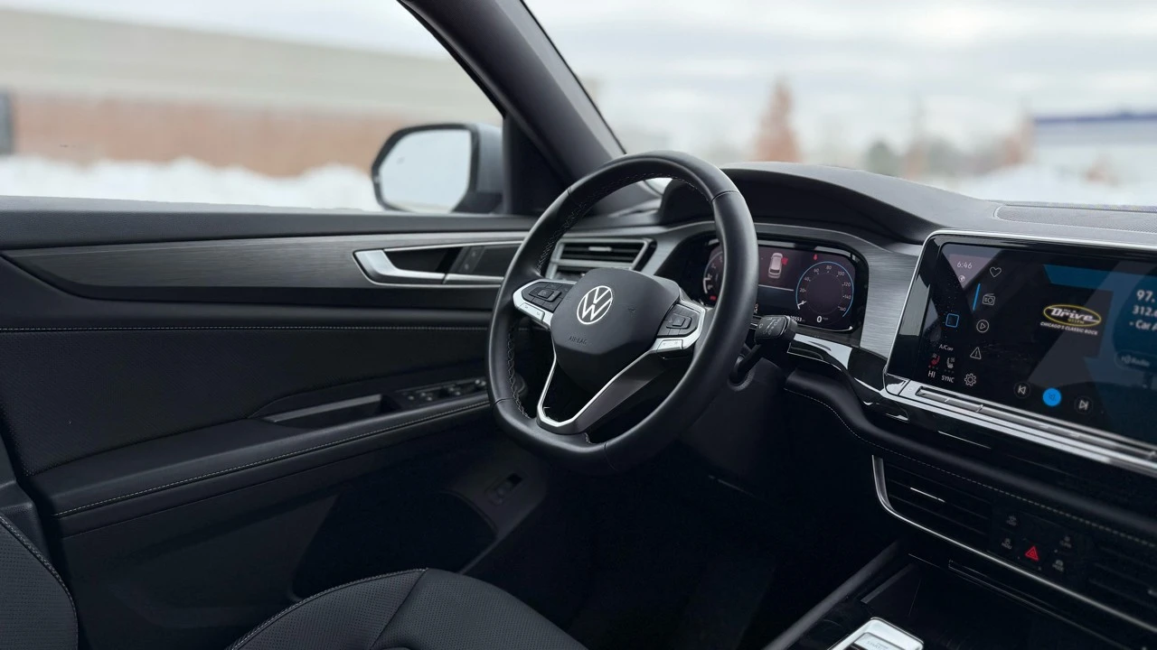 2025 Volkswagen Atlas - Image 13 of 21