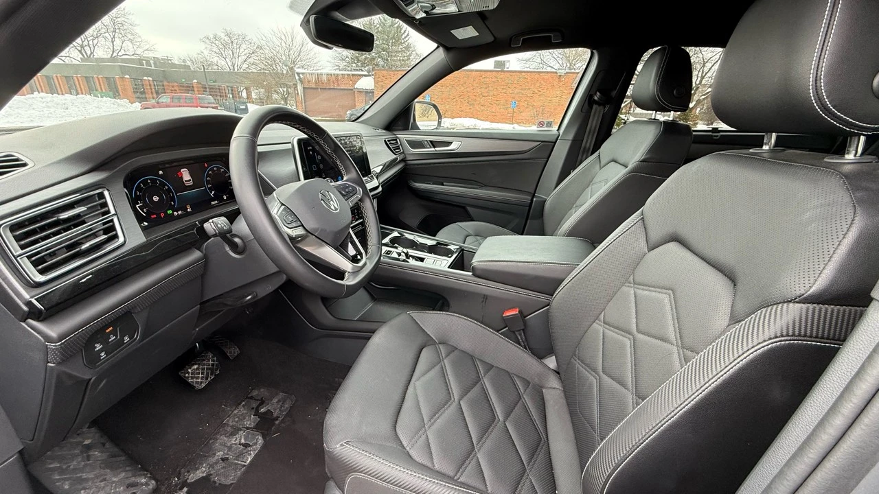 2025 Volkswagen Atlas - Image 9 of 21