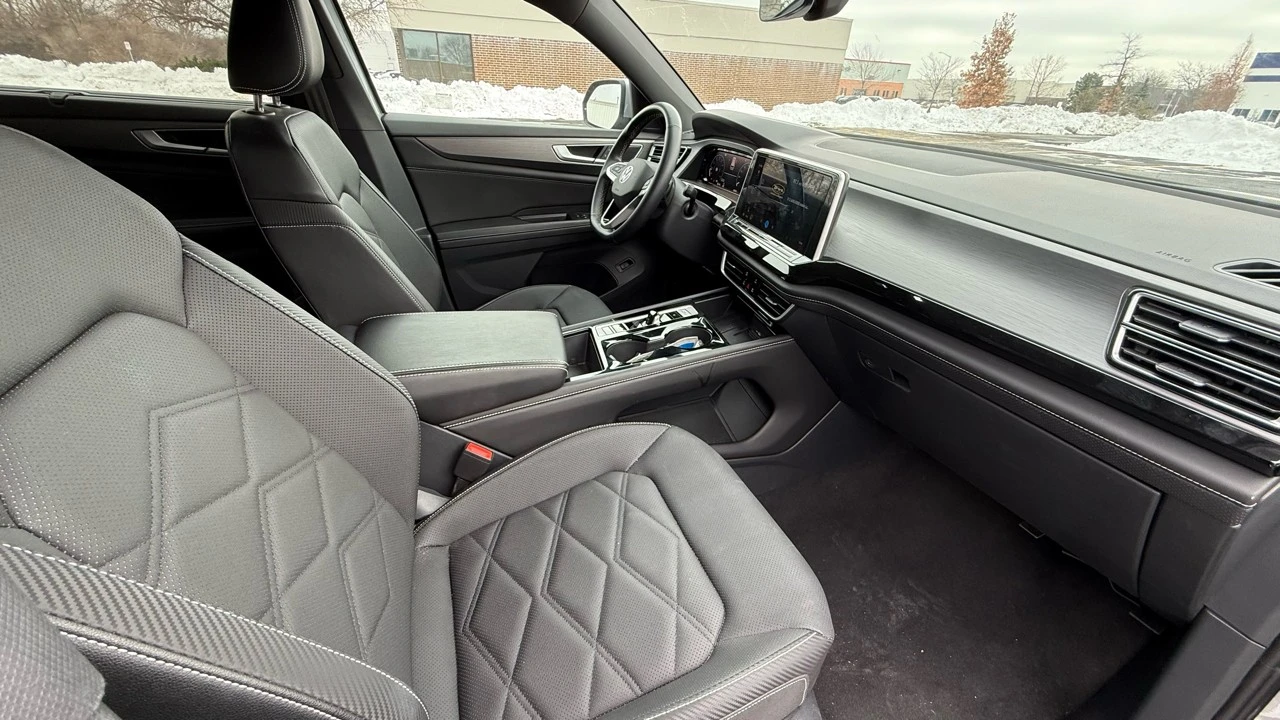 2025 Volkswagen Atlas - Image 11 of 21