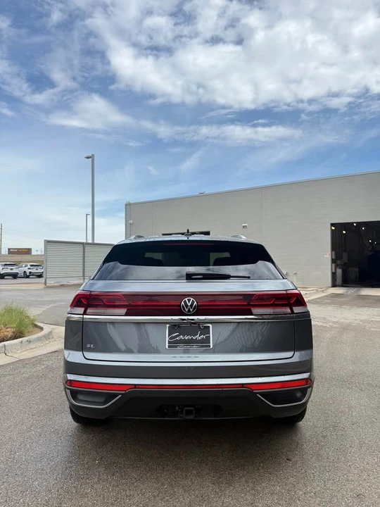 2025 Volkswagen Atlas - Image 8 of 10