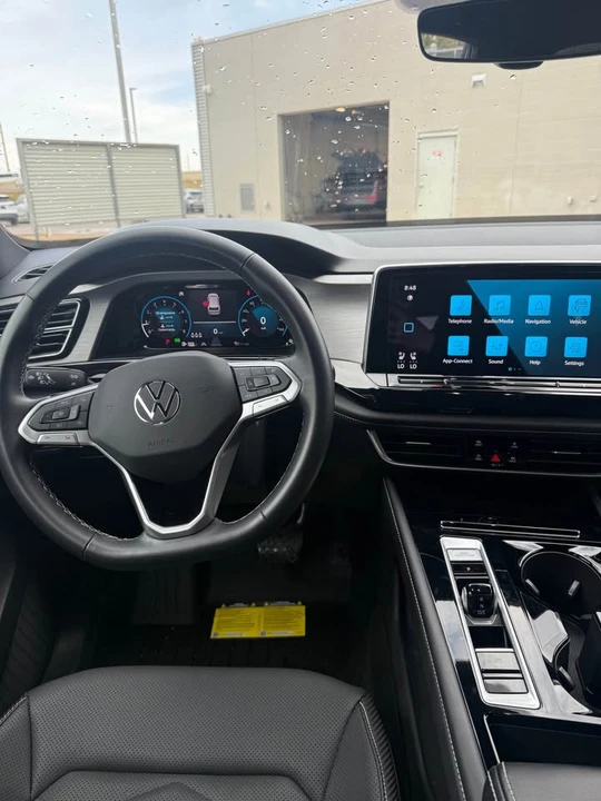 2025 Volkswagen Atlas - Image 5 of 10