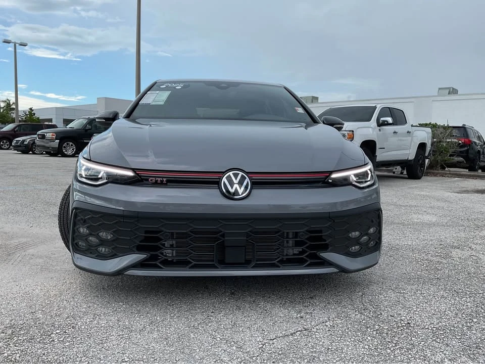2025 Volkswagen GTI Mk8 - Image 8 of 15
