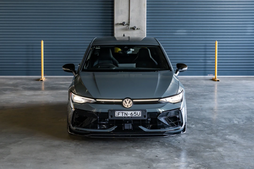 2025 Volkswagen Golf R Mk8 - Image 10 of 31