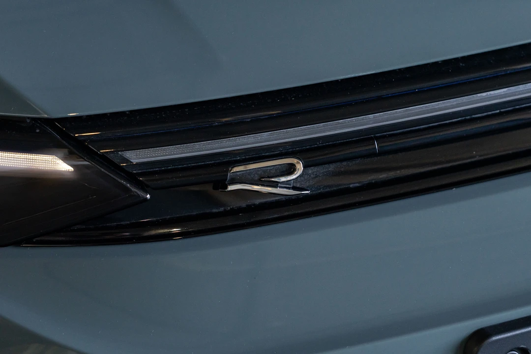 2025 Volkswagen Golf R Mk8 - Image 19 of 31