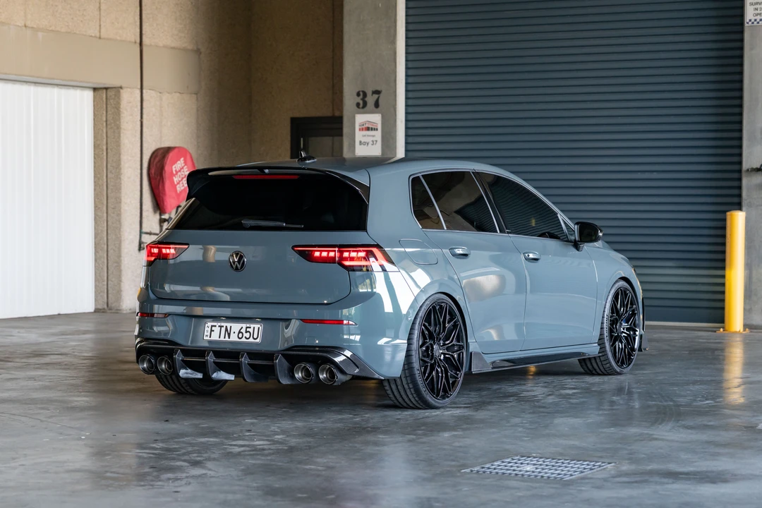 2025 Volkswagen Golf R Mk8 - Image 5 of 31