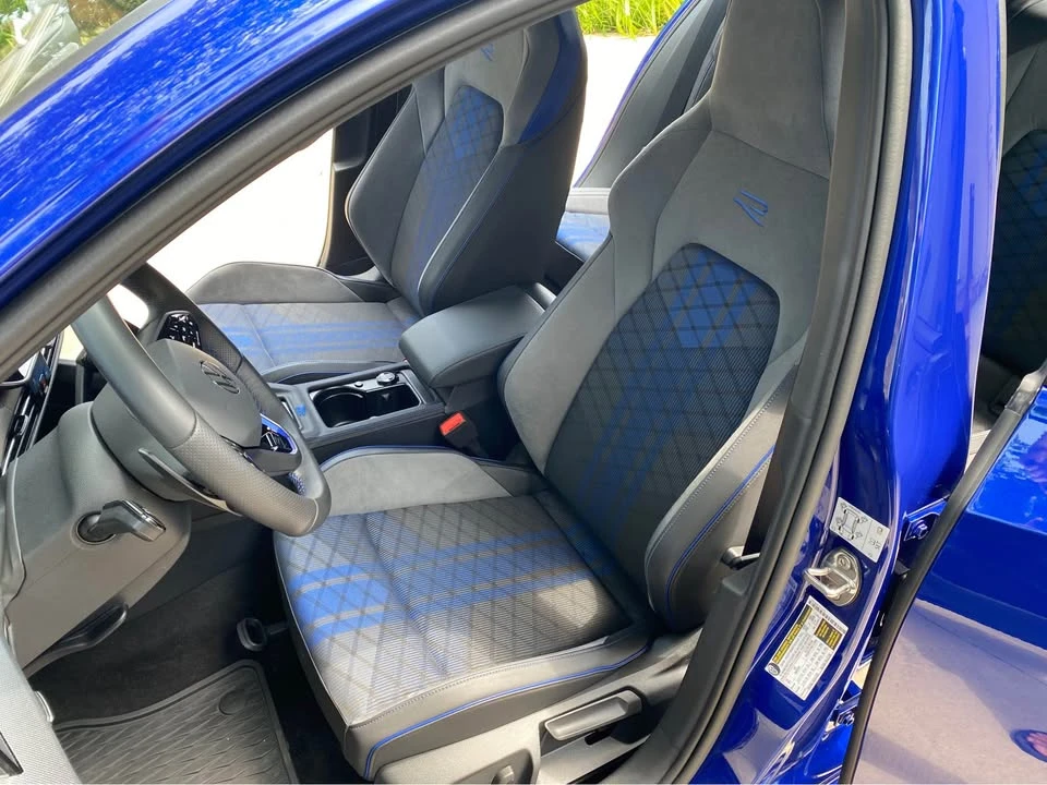 2025 Volkswagen Golf R Mk8 - Image 11 of 12