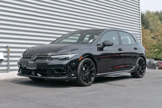 2025 Volkswagen Golf R Black Edition