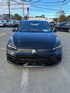 2025 Volkswagen Golf R Black Edition