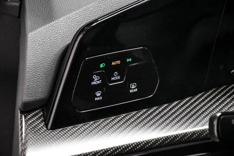 2025 Volkswagen Golf R Mk8 - Image 17 of 20
