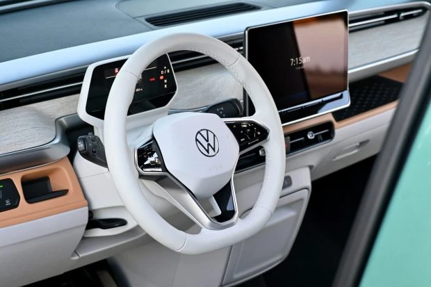 2025 Volkswagen - Image 7 of 8