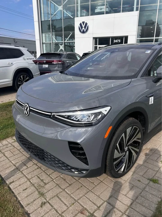 2025 Volkswagen ID.4 - Image 2 of 4