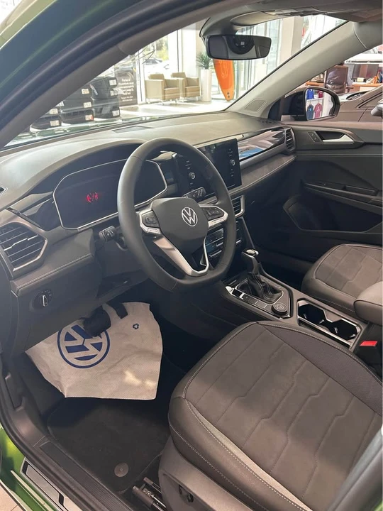 2025 Volkswagen ID.4 - Image 3 of 4