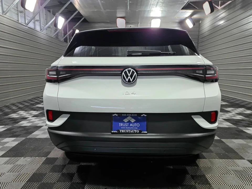 2025 Volkswagen ID.4 - Image 6 of 12