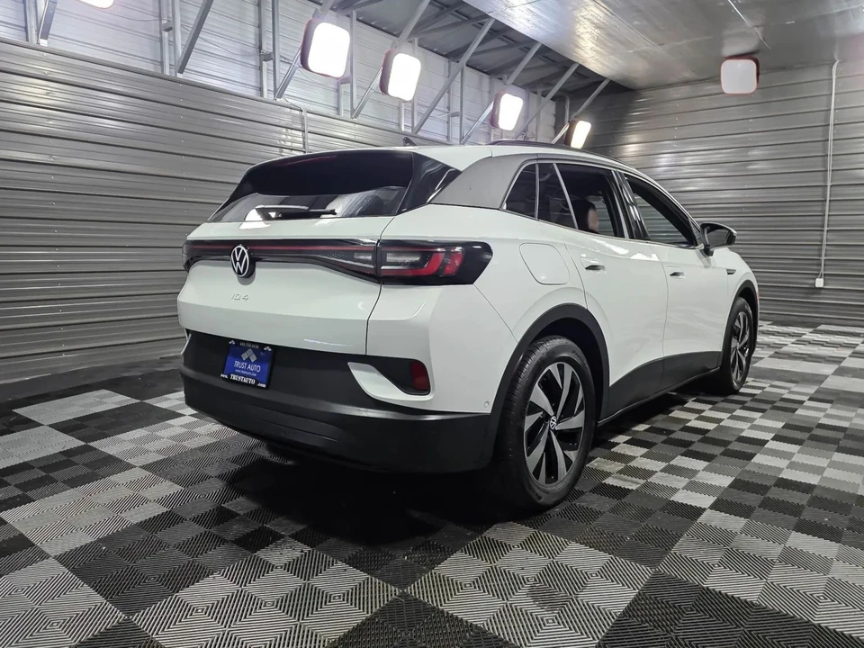 2025 Volkswagen ID.4 - Image 5 of 12