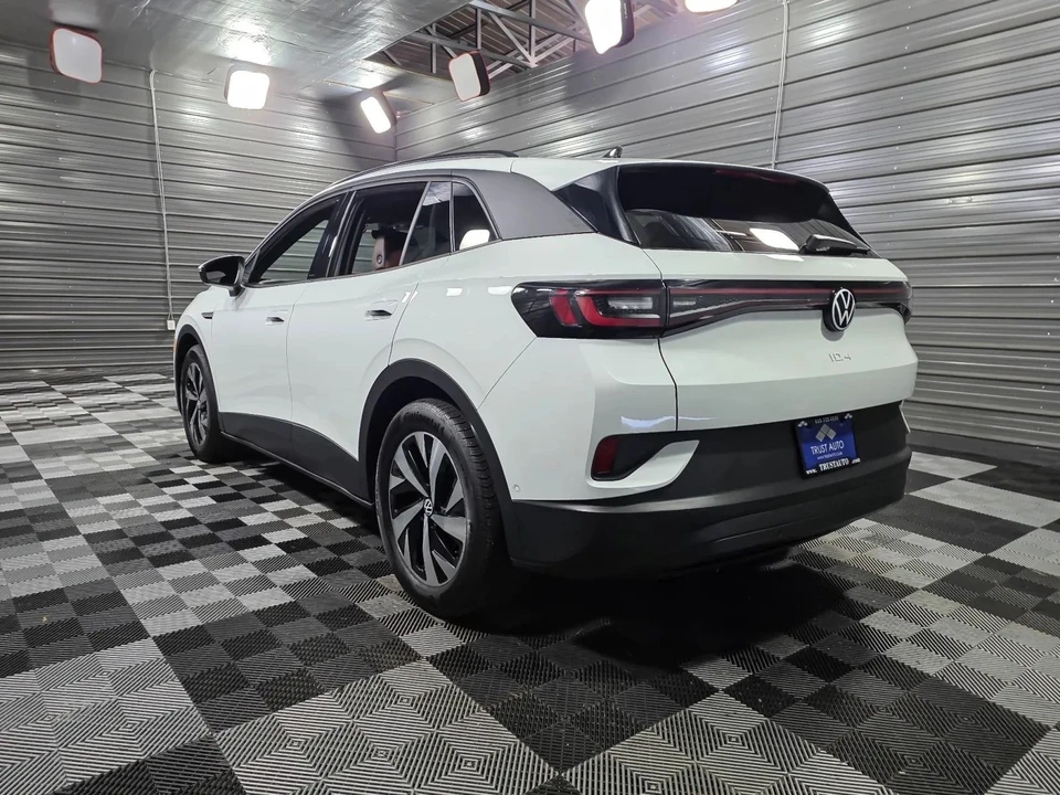 2025 Volkswagen ID.4 - Image 7 of 12