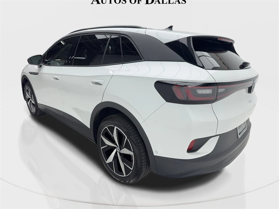 2025 Volkswagen ID.4 - Image 10 of 12