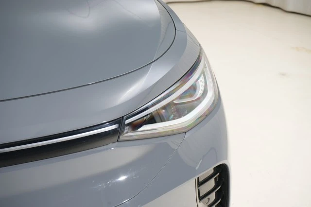 2025 Volkswagen ID.4 - Image 6 of 21