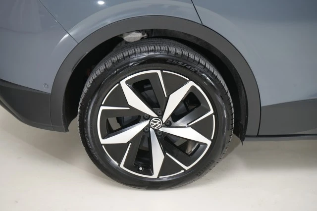 2025 Volkswagen ID.4 - Image 18 of 21