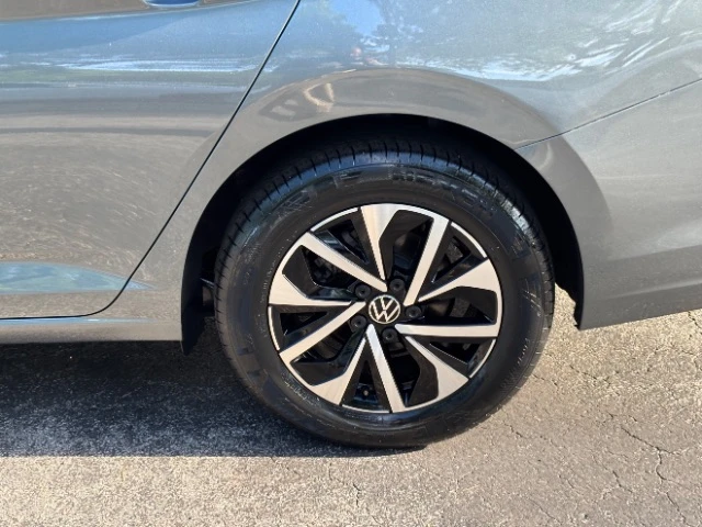 2025 Volkswagen A7 Jetta - Image 10 of 20