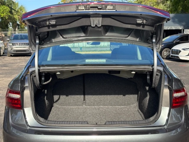 2025 Volkswagen A7 Jetta - Image 11 of 20