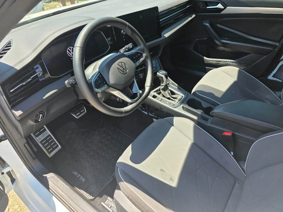 2025 Volkswagen A7 Jetta - Image 10 of 14