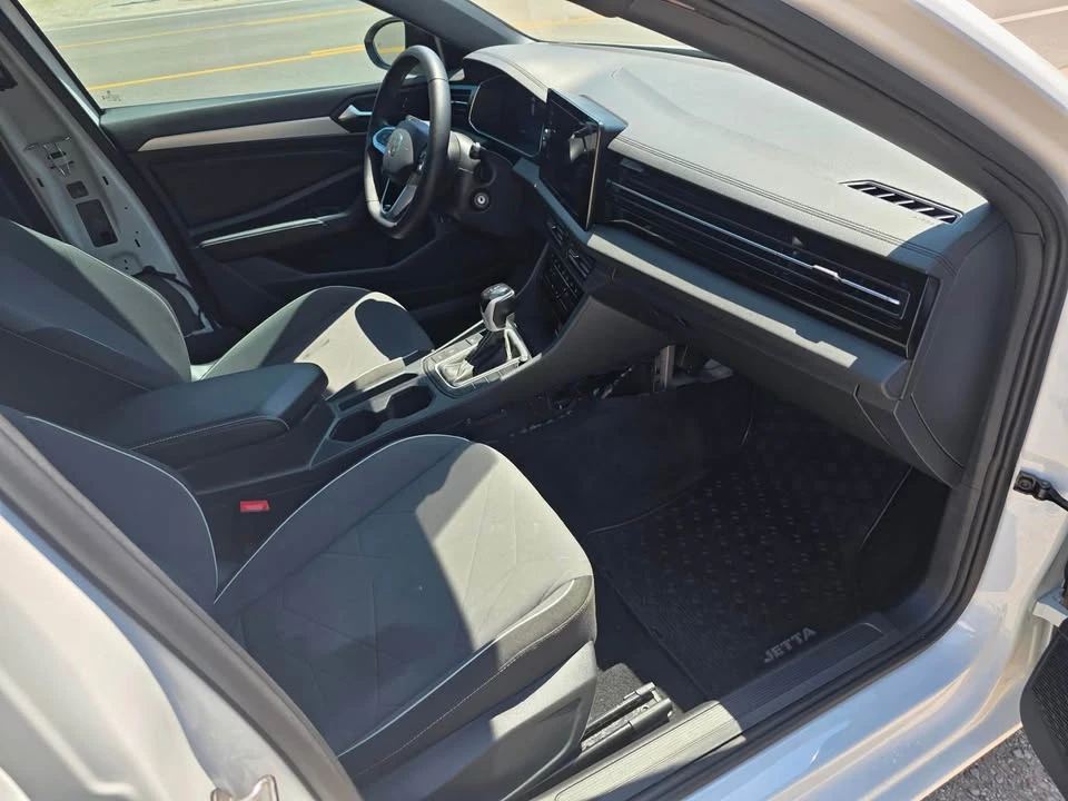 2025 Volkswagen A7 Jetta - Image 11 of 14