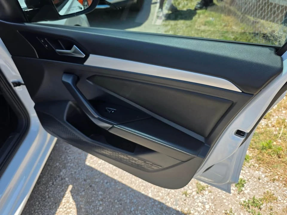 2025 Volkswagen A7 Jetta - Image 8 of 14