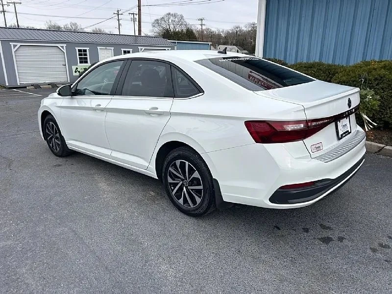 2025 Volkswagen A7 Jetta - Image 4 of 12
