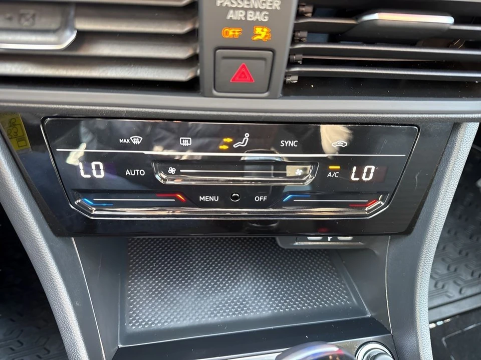2025 Volkswagen A7 Jetta - Image 17 of 21