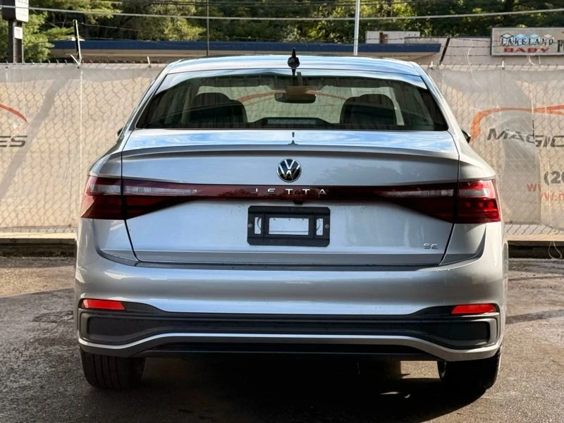 2025 Volkswagen A7 Jetta - Image 10 of 12