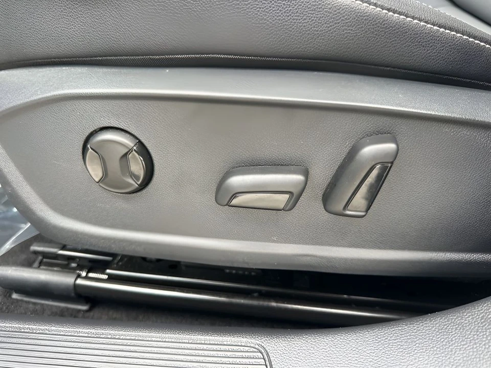 2025 Volkswagen A7 Jetta - Image 10 of 12