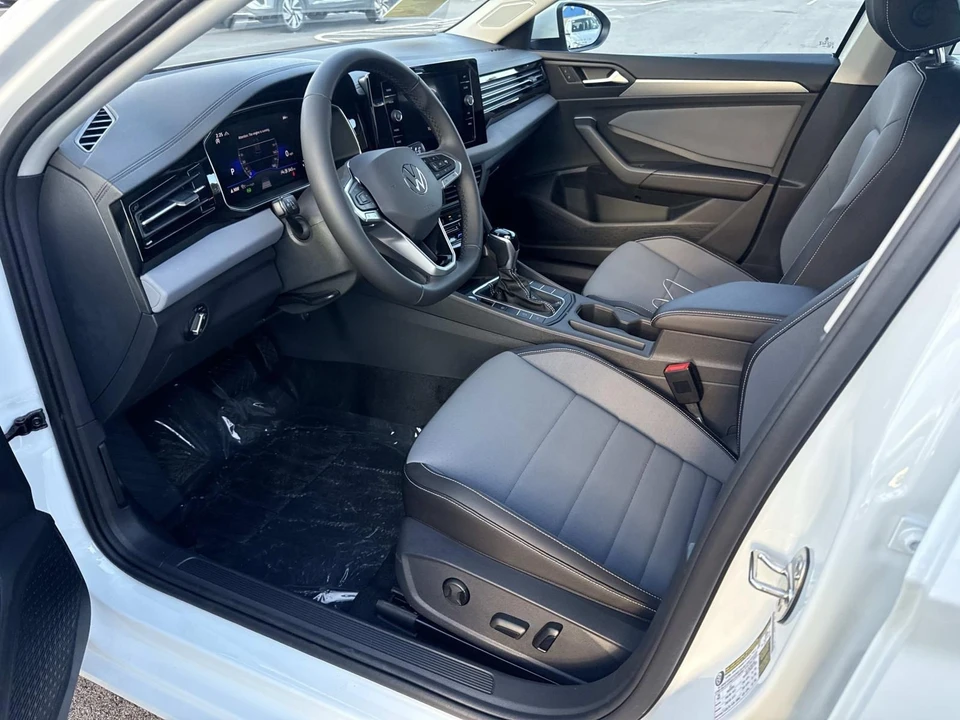 2025 Volkswagen A7 Jetta - Image 8 of 13