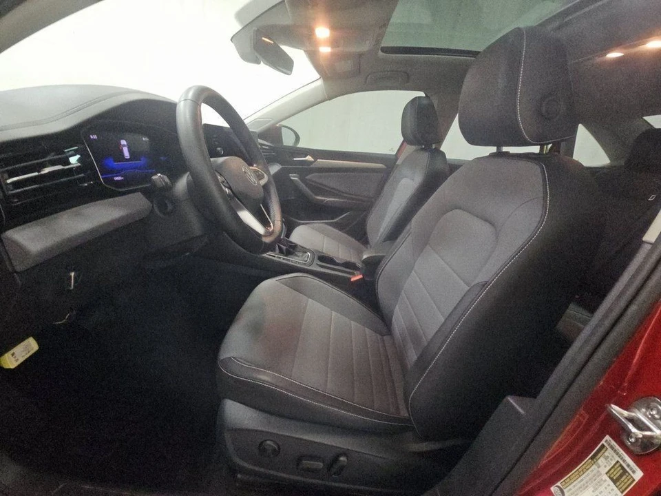 2025 Volkswagen A7 Jetta - Image 4 of 10