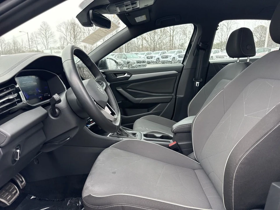 2025 Volkswagen A7 Jetta - Image 9 of 12
